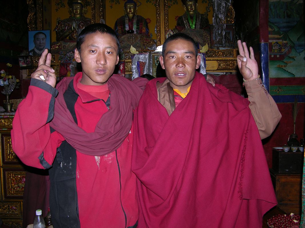 19 Rongbuk Monastery Monks